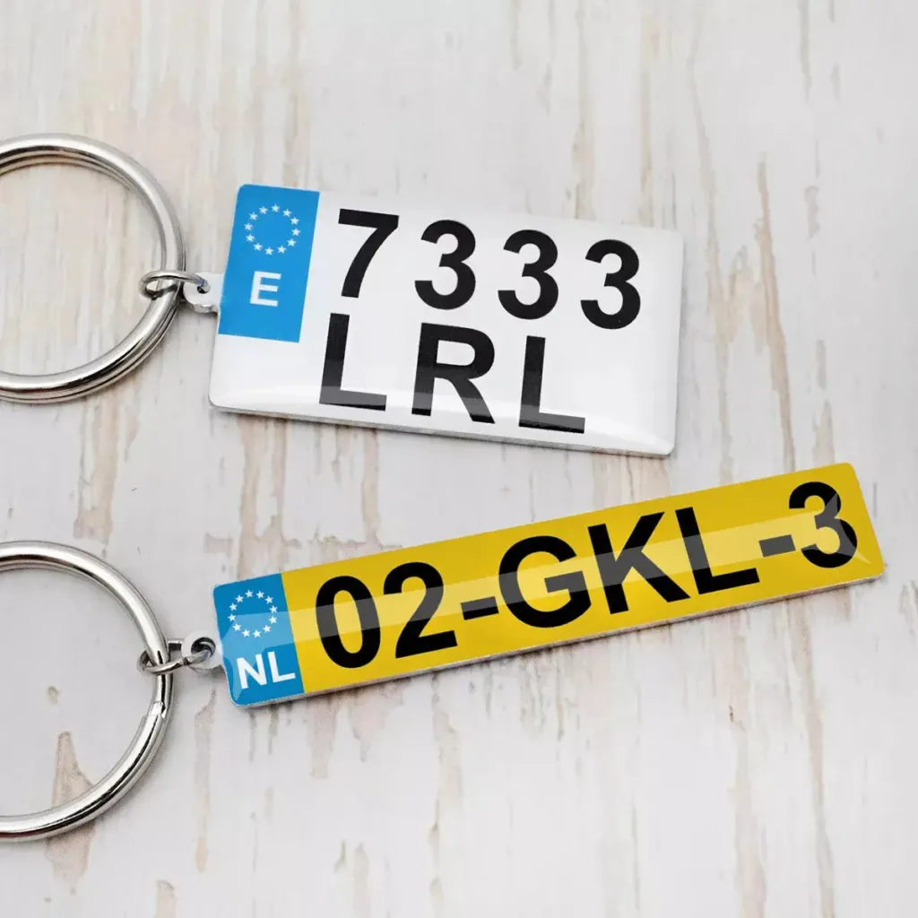 llavero-de-matricula-personalizado-1-1